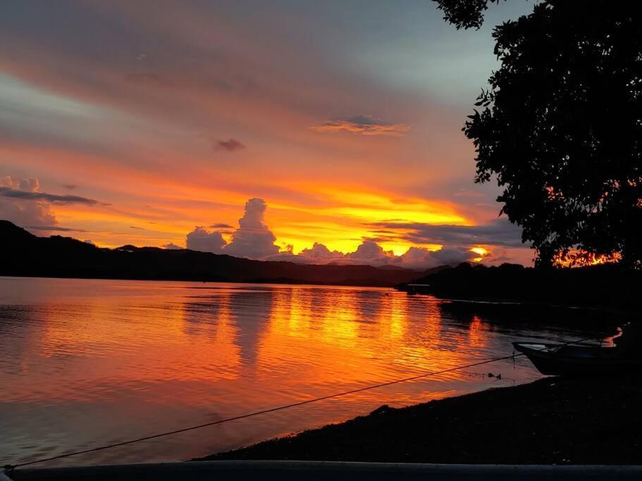 Magica Cabana En Medio Del Bosque En Isla Venado Villa Lepanto Екстериор снимка